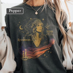Fleetwood Mac T-Shirt - Stevie Nicks Rhiannon Graphic Tee - Classic Rock Music Shirt - Vintage Unisex Band Tee - Relaxed Fit Music Fan Gift