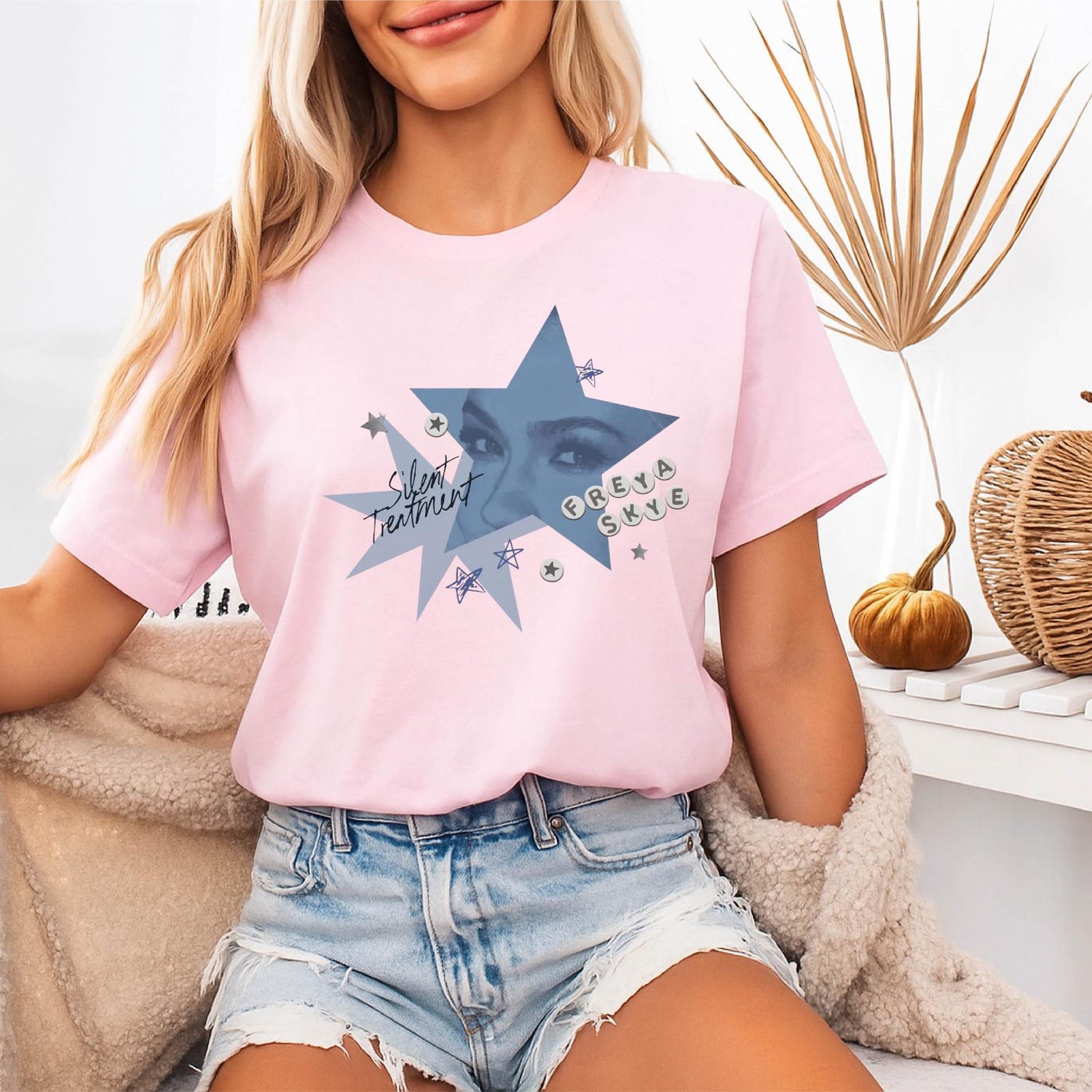 Vintage Freya Skye Shirt, Descendants Zombies Worlds Collide Tour, The Rise Of Red Tee, Descendants Concert, Freya Skye Music Tour'4423776303