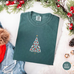 Minimal Christmas Tree Shirt, Botanical Holiday Tee, Modern Xmas Top, Cozy Winter Gift Shirt, Nature Inspired Christmas Graphic Tee