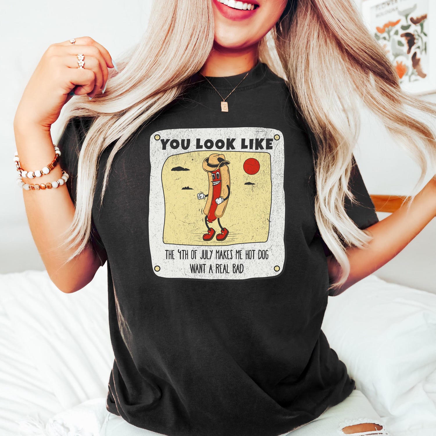 Hot Dog Shirt, Funny Retro Hotdog T-shirt, Women's 4th of July Tee Gift, Memorial Day Shirt, Labor Day Crewneck, Bad Day to Be a Hotdog
