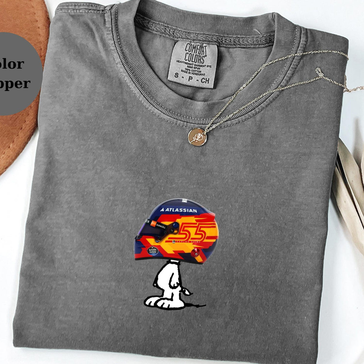 Carlos Sainz Racing Helmet Snoopy Shirt, Funny F1 Fan Crewneck, Cartoon Racer Top, Motorsport Gift, Comfort Colors Unisex Shirt